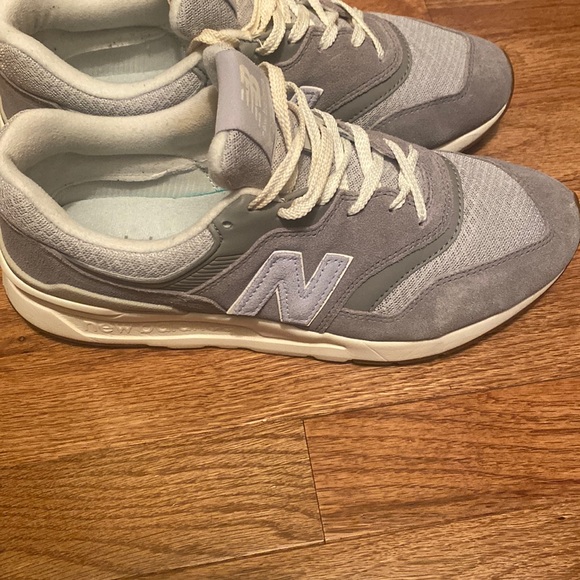 New Balance CW997HRS shoes - Picture 1 of 5